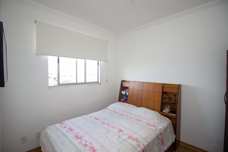 Apartamento à venda com 170m², 3 quartos e 2 vagasQuarto 2