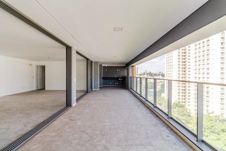 Apartamento à venda com 277m², 4 quartos e 4 vagasVaranda
