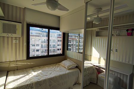 Apartamento à venda com 164m², 3 quartos e 1 vaga Apartamento à venda com 164m², 3 quartos e 1 vagaQuarto