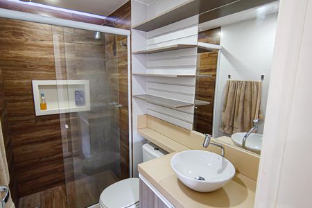 Apartamento à venda com 164m², 3 quartos e 1 vaga Apartamento à venda com 164m², 3 quartos e 1 vagaBanheiro da Suíte 2