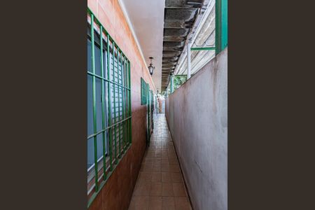 Casa para alugar com 66m², 1 quarto e 2 vagasQuintal / corredor