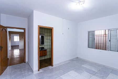 Casa para alugar com 66m², 1 quarto e 2 vagasSuite
