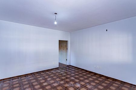 Casa para alugar com 66m², 1 quarto e 2 vagasSala