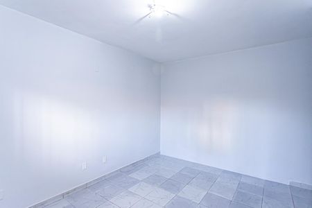 Casa para alugar com 66m², 1 quarto e 2 vagasSuite