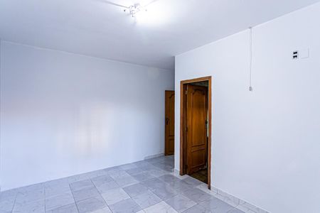 Casa para alugar com 66m², 1 quarto e 2 vagasSuite