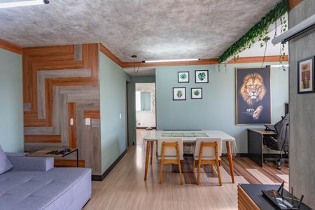 Apartamento à venda com 67m², 2 quartos e 1 vagaSala