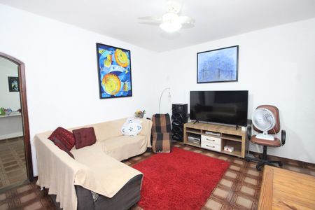 Casa à venda com 300m², 3 quartos e sem vagaSala