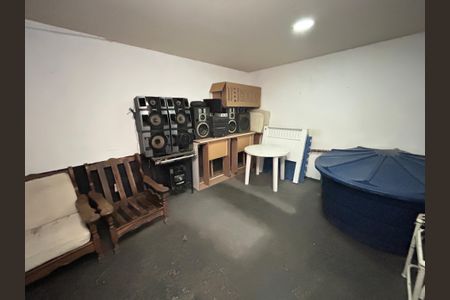 Casa à venda com 300m², 3 quartos e sem vagaQuarto 2