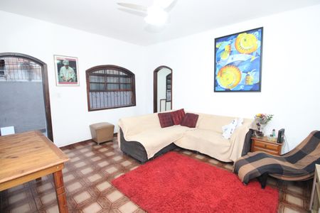 Casa à venda com 300m², 3 quartos e sem vagaSala