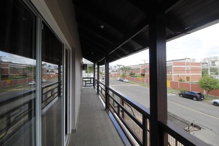 Casa à venda com 450m², 4 quartos e 6 vagasSacada da Suíte 2