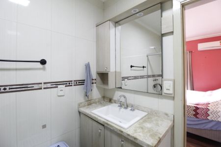 Casa à venda com 450m², 4 quartos e 6 vagasBanheiro da Suíte 3