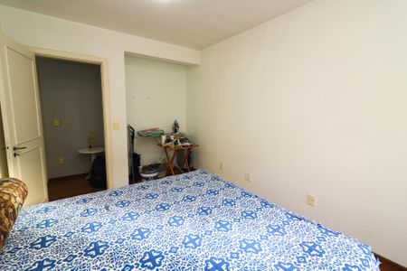 Casa de condomínio à venda com 222m², 3 quartos e 4 vagasQuarto 1