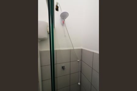 Casa de condomínio à venda com 222m², 3 quartos e 4 vagasBanheiro de serviço