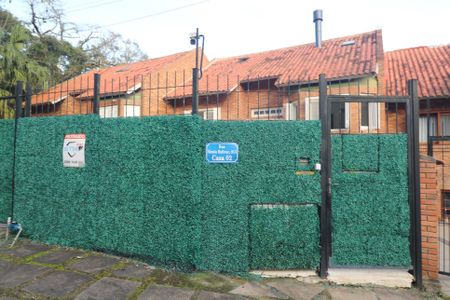 Casa de condomínio à venda com 222m², 3 quartos e 4 vagasFachada