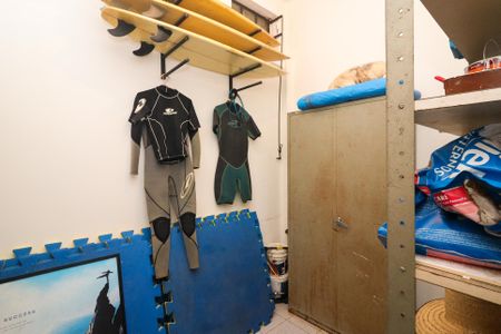 Casa de condomínio à venda com 222m², 3 quartos e 4 vagasQuarto de Serviço