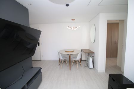 Sala de apartamento à venda com 2 quartos, 48m² em Irajá, Rio de Janeiro