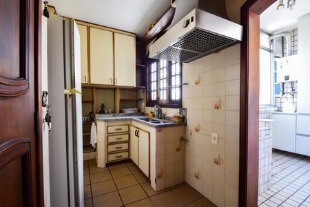 Apartamento à venda com 200m², 4 quartos e 1 vaga Apartamento à venda com 200m², 4 quartos e 1 vagaCozinha