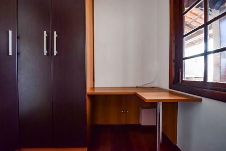 Apartamento à venda com 200m², 4 quartos e 1 vaga Apartamento à venda com 200m², 4 quartos e 1 vagaQuarto 1