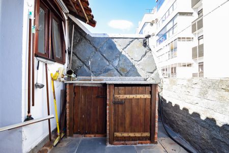 Apartamento à venda com 200m², 4 quartos e 1 vaga Apartamento à venda com 200m², 4 quartos e 1 vagaCobertura