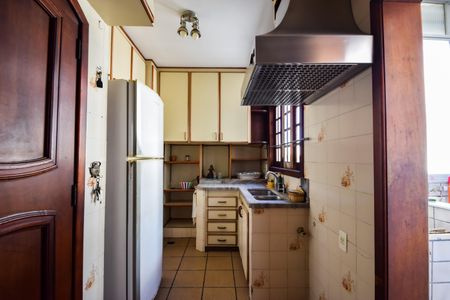 Apartamento à venda com 200m², 4 quartos e 1 vaga Apartamento à venda com 200m², 4 quartos e 1 vagaCozinha