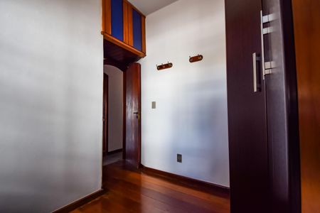 Apartamento à venda com 200m², 4 quartos e 1 vaga Apartamento à venda com 200m², 4 quartos e 1 vagaQuarto 1