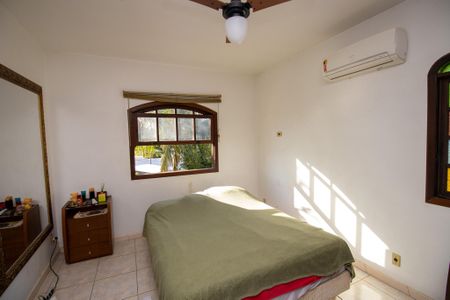 Casa de condomínio à venda com 600m², 4 quartos e 2 vagasQuarto 5