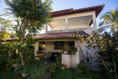 Casa de condomínio à venda com 600m², 4 quartos e 2 vagasQuintal