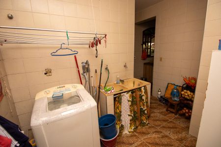 Casa de condomínio à venda com 600m², 4 quartos e 2 vagasÁrea de Serviço