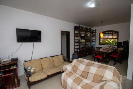 Casa de condomínio à venda com 600m², 4 quartos e 2 vagasSala