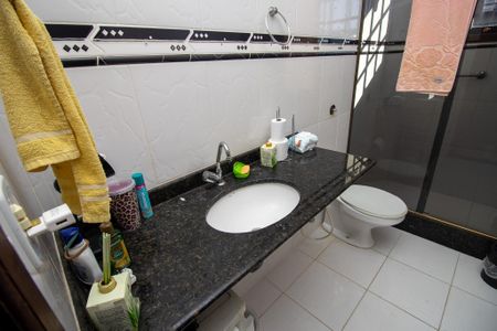Casa de condomínio à venda com 600m², 4 quartos e 2 vagasBanheiro