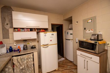 Casa de condomínio à venda com 600m², 4 quartos e 2 vagasCozinha