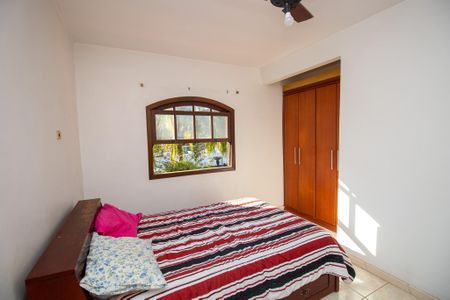 Casa de condomínio à venda com 600m², 4 quartos e 2 vagasQuarto 4