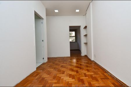 Sala de apartamento à venda com 2 quartos, 77m² em Centro, Belo Horizonte
