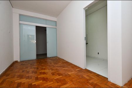 Sala de apartamento à venda com 2 quartos, 77m² em Centro, Belo Horizonte