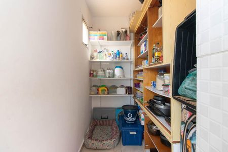 Apartamento à venda com 80m², 3 quartos e 1 vaga Apartamento à venda com 80m², 3 quartos e 1 vagaDespensa