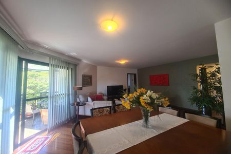 Apartamento à venda com 134m², 3 quartos e 3 vagas Apartamento à venda com 134m², 3 quartos e 3 vagasSala
