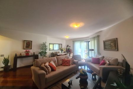 Apartamento à venda com 134m², 3 quartos e 3 vagas Apartamento à venda com 134m², 3 quartos e 3 vagasSala