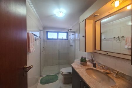 Apartamento à venda com 134m², 3 quartos e 3 vagas Apartamento à venda com 134m², 3 quartos e 3 vagasBanheiro Social