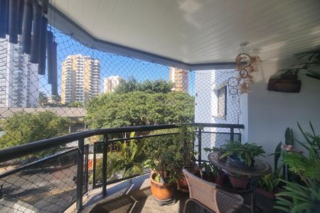 Apartamento à venda com 134m², 3 quartos e 3 vagas Apartamento à venda com 134m², 3 quartos e 3 vagasVaranda da Sala