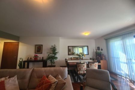 Apartamento à venda com 134m², 3 quartos e 3 vagas Apartamento à venda com 134m², 3 quartos e 3 vagasSala