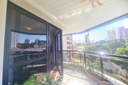 Apartamento à venda com 134m², 3 quartos e 3 vagas Apartamento à venda com 134m², 3 quartos e 3 vagasVaranda da Sala