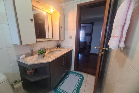 Apartamento à venda com 134m², 3 quartos e 3 vagas Apartamento à venda com 134m², 3 quartos e 3 vagasBanheiro Social