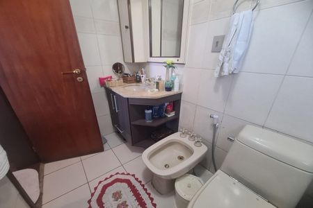 Apartamento à venda com 134m², 3 quartos e 3 vagas Apartamento à venda com 134m², 3 quartos e 3 vagasBanheiro da Suíte