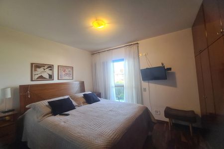 Apartamento à venda com 134m², 3 quartos e 3 vagas Apartamento à venda com 134m², 3 quartos e 3 vagasSuíte