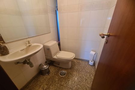 Apartamento à venda com 134m², 3 quartos e 3 vagas Apartamento à venda com 134m², 3 quartos e 3 vagasLavabo