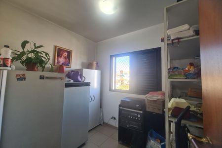 Apartamento à venda com 134m², 3 quartos e 3 vagas Apartamento à venda com 134m², 3 quartos e 3 vagasQuarto de Serviço