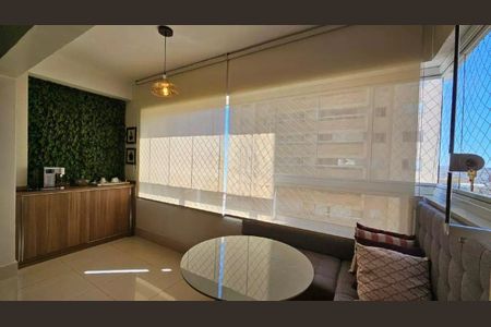 Apartamento à venda com 110m², 4 quartos e 2 vagas Apartamento à venda com 110m², 4 quartos e 2 vagasSacada