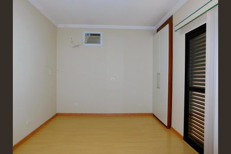 Casa de condomínio para alugar com 265m², 3 quartos e 4 vagasQuarto