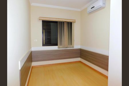 Casa de condomínio para alugar com 265m², 3 quartos e 4 vagasQuarto 3