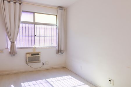 Apartamento à venda com 89m², 2 quartos e 1 vagaQuarto 2